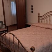 Vendita : ampio appartamento in zona centrale ( LOREO )