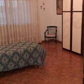 Vendita : ampio appartamento in zona centrale ( LOREO )